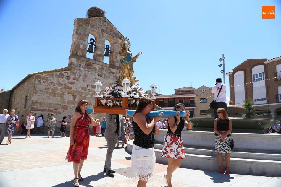 Foto 10 - Carbajosa de la Sagrada rinde honores a San Roque en el d&iacute;a grande de sus fiestas