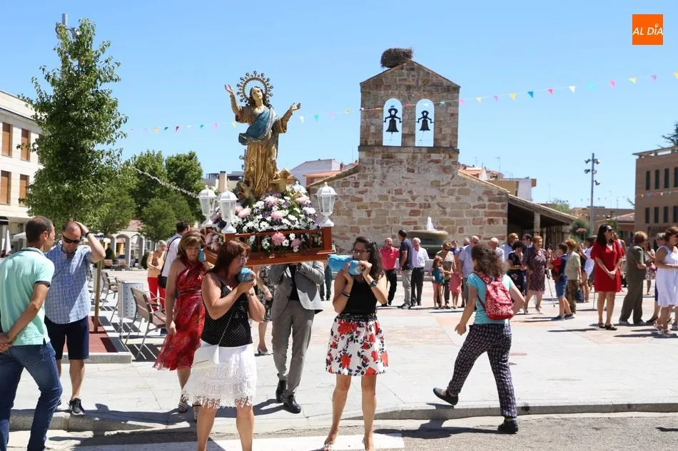 Foto 5 - Carbajosa de la Sagrada rinde honores a San Roque en el d&iacute;a grande de sus fiestas