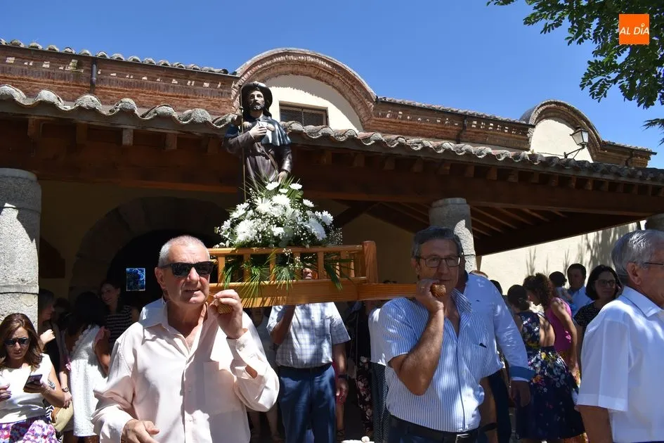 Foto 4 - San Roque recorre las calles de Valdecarros
