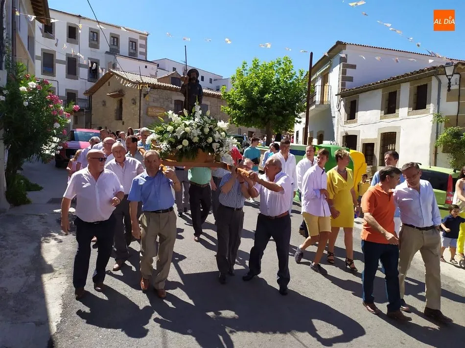 Ledrada rinde honores a San Roque en su día grande