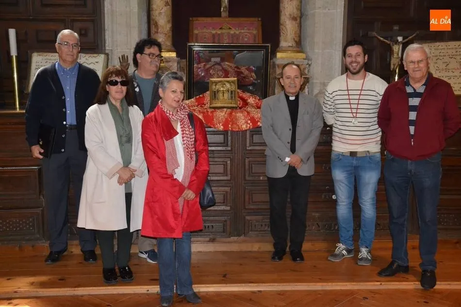 Imagen del día que se presentó la nueva procesión