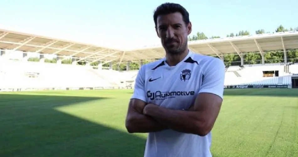 Foto 2 - La pol&eacute;mica de los sueldos en Segunda B  