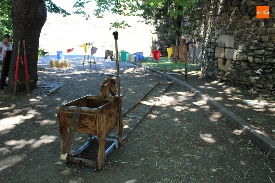 Foto 2 - La Fiesta de la Historia trascurre ya en Bragan&ccedil;a con contextualizaci&oacute;n medieval arropada por la...