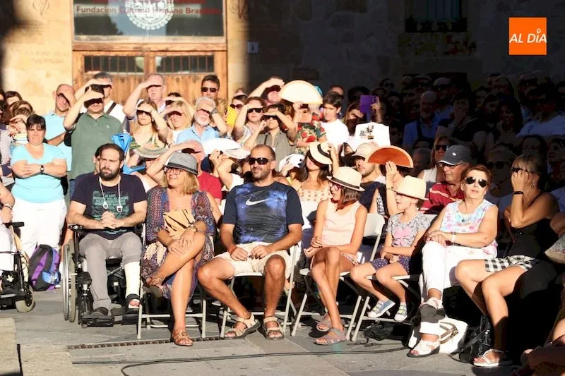 Foto 7 - La plaza de San Benito de Salamanca acoge&nbsp;el estreno de la&nbsp;representaci&oacute;n de 'Los medallones de...