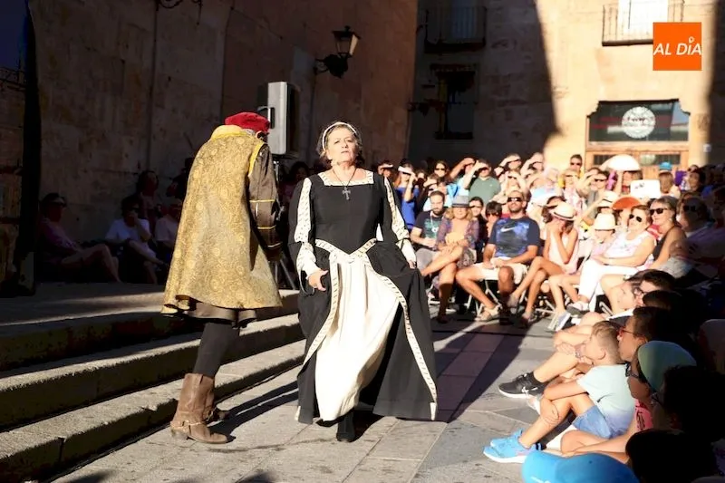 Escena de la obra representada en la Plaza de San Benito / Víctor Sánchez