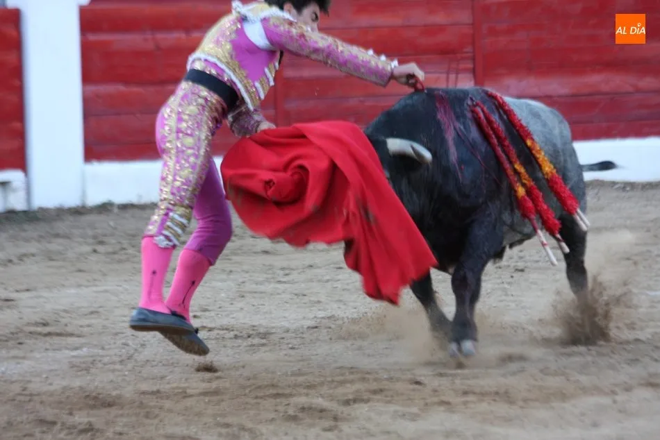 Foto 7 - L&oacute;pez Chaves, al servicio de la grandeza de la Fiesta  