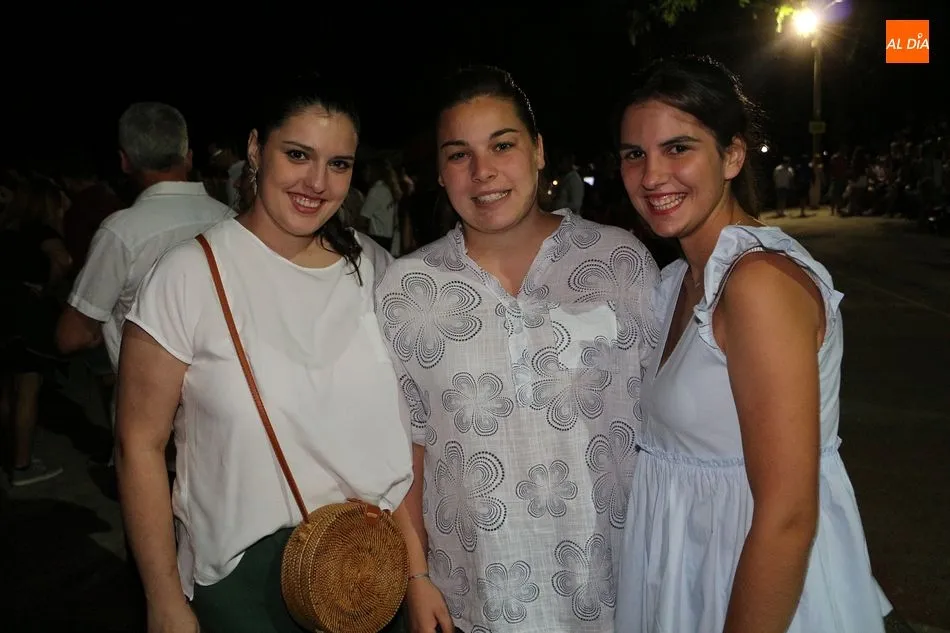 Taburete llena el recinto de espectáculos de Guijuelo con su música