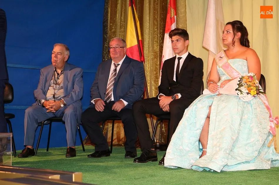 Foto 3 - Carolina Gonz&aacute;lez, reina de las fiestas de Ledrada