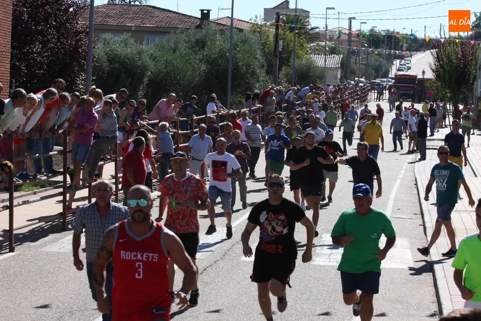 Foto 4 - El encierro de Ignacio L&oacute;pez Chaves llena de emoci&oacute;n las calles de Villarino  