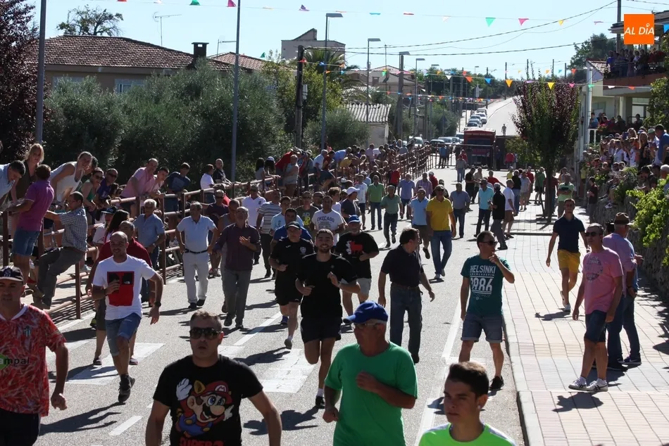 Foto 3 - El encierro de Ignacio L&oacute;pez Chaves llena de emoci&oacute;n las calles de Villarino  