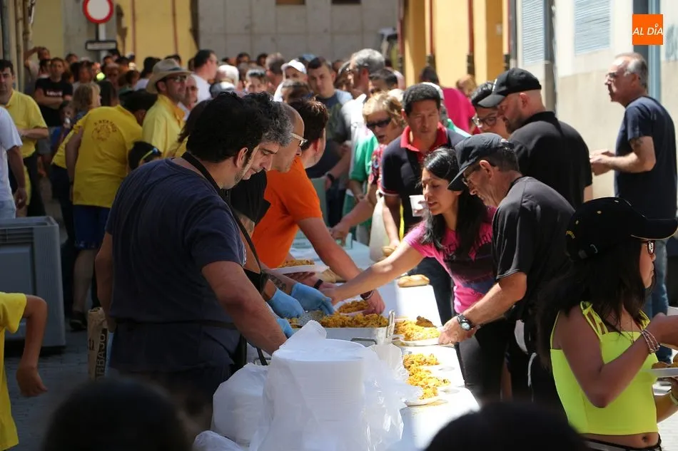 Foto 8 - La comida de las fiestas de Guijuelo re&uacute;ne a m&aacute;s de 1.200 personas