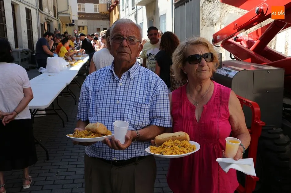 Foto 6 - La comida de las fiestas de Guijuelo re&uacute;ne a m&aacute;s de 1.200 personas
