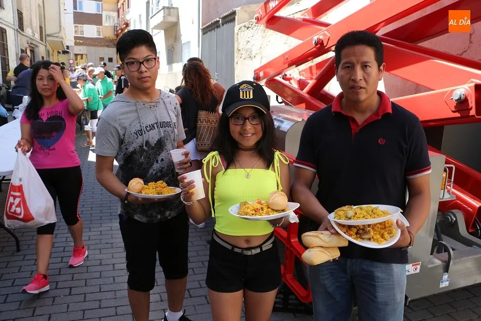 Foto 5 - La comida de las fiestas de Guijuelo re&uacute;ne a m&aacute;s de 1.200 personas