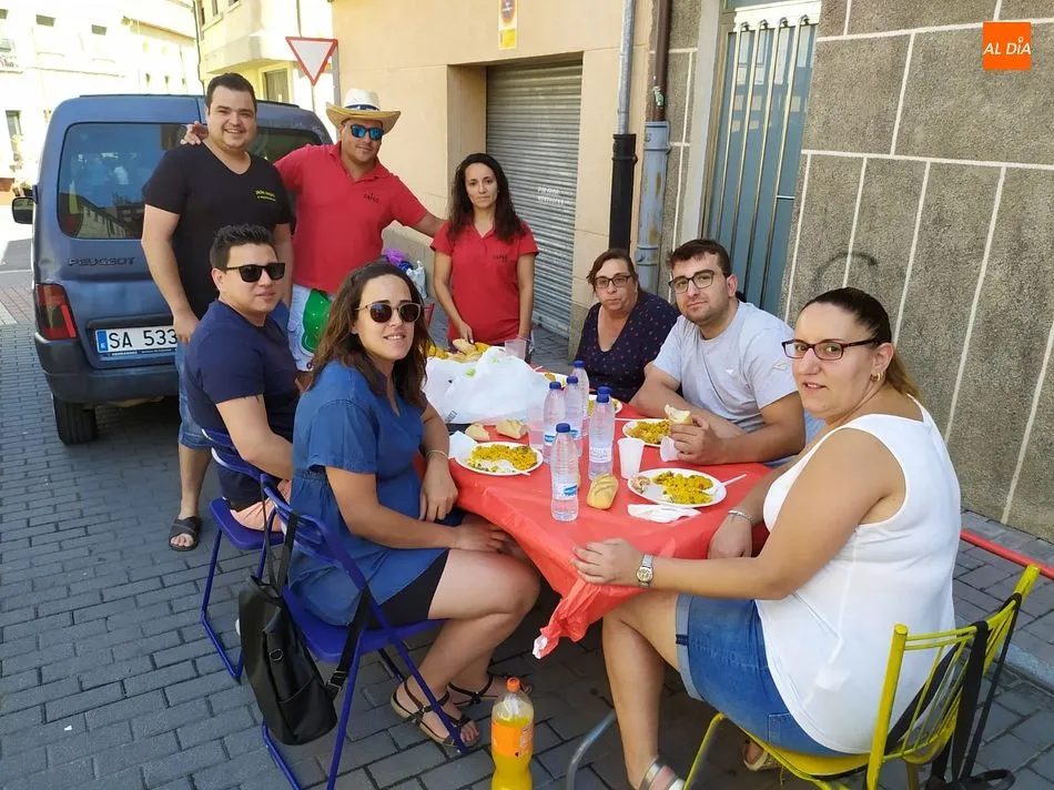 Foto 4 - La comida de las fiestas de Guijuelo re&uacute;ne a m&aacute;s de 1.200 personas