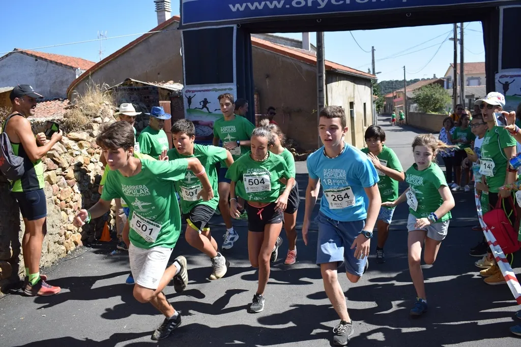 Foto 6 - M&aacute;s de 500 personas de todas las edades marchan y corren en Aldehuela de Yeltes a favor de la AECC ...