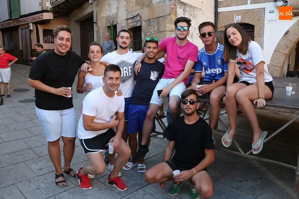 Foto 8 - Sotoserrano celebra una animada fiesta del vino