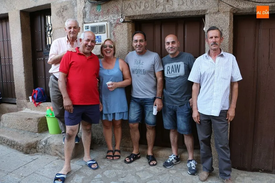 Foto 7 - Sotoserrano celebra una animada fiesta del vino