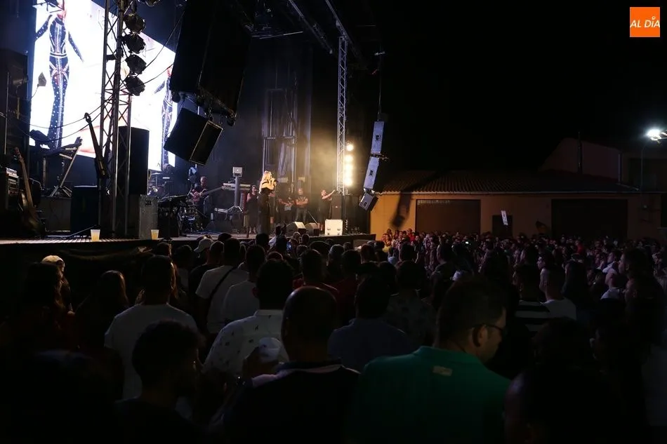 Foto 3 - La H&uacute;ngara muestra todo su arte en el concierto de Valdelosa 