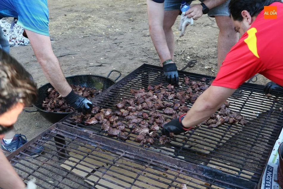 Foto 10 - Sequeros despide sus festejos con la merienda de la novillada