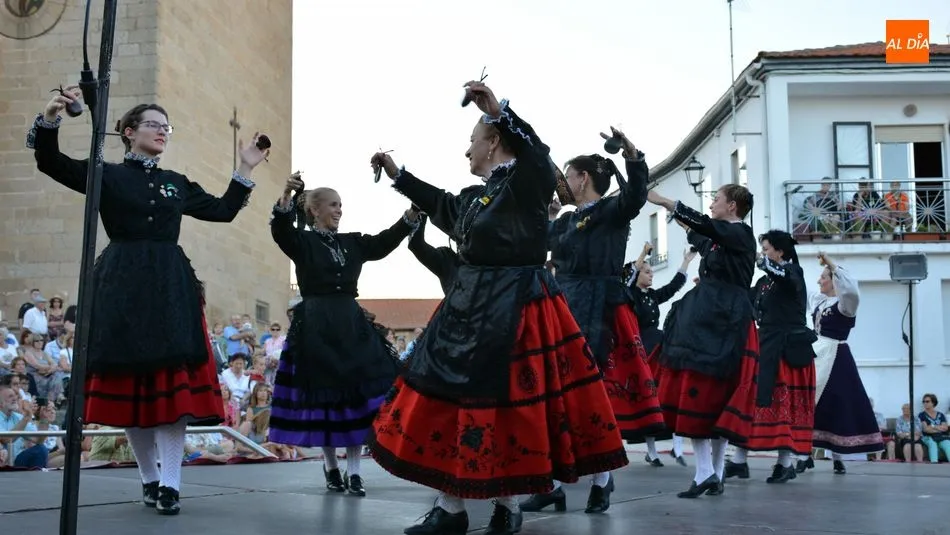 Foto 11 - Homenaje a Afro, el tamborilero de Vilvestre, en el XV Festival de Folclore de Lumbrales
