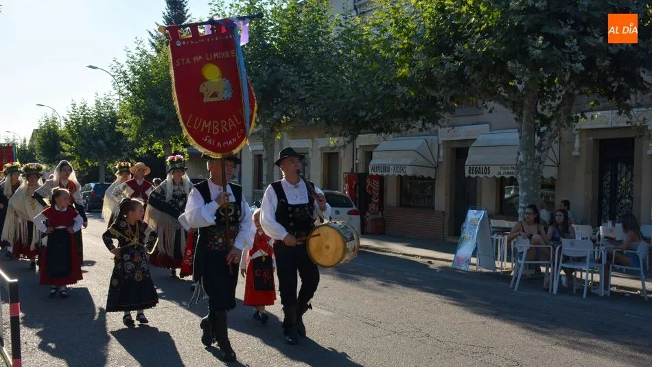 Foto 3 - Homenaje a Afro, el tamborilero de Vilvestre, en el XV Festival de Folclore de Lumbrales