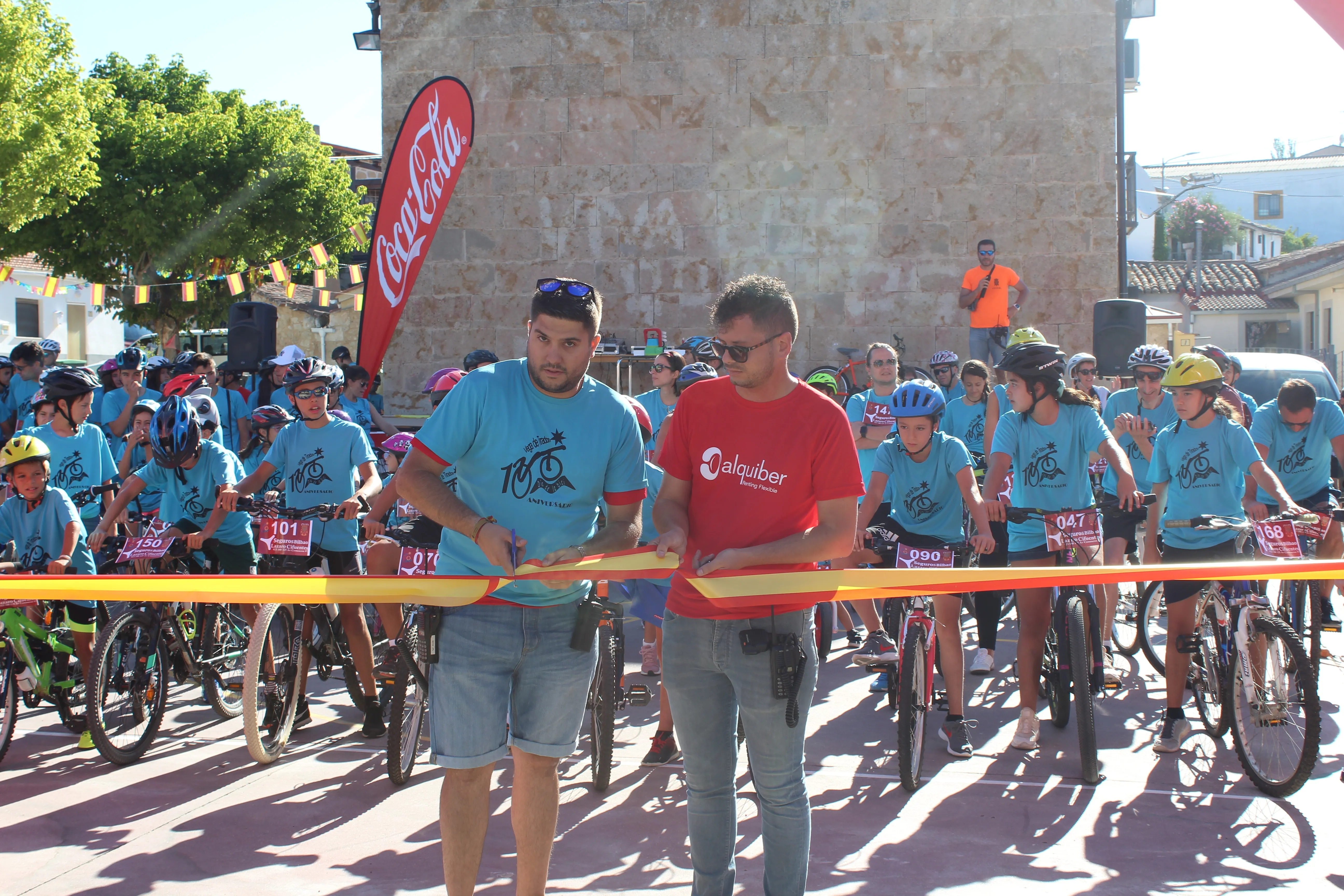 Corte de la cinta antes de la celebración de la prueba