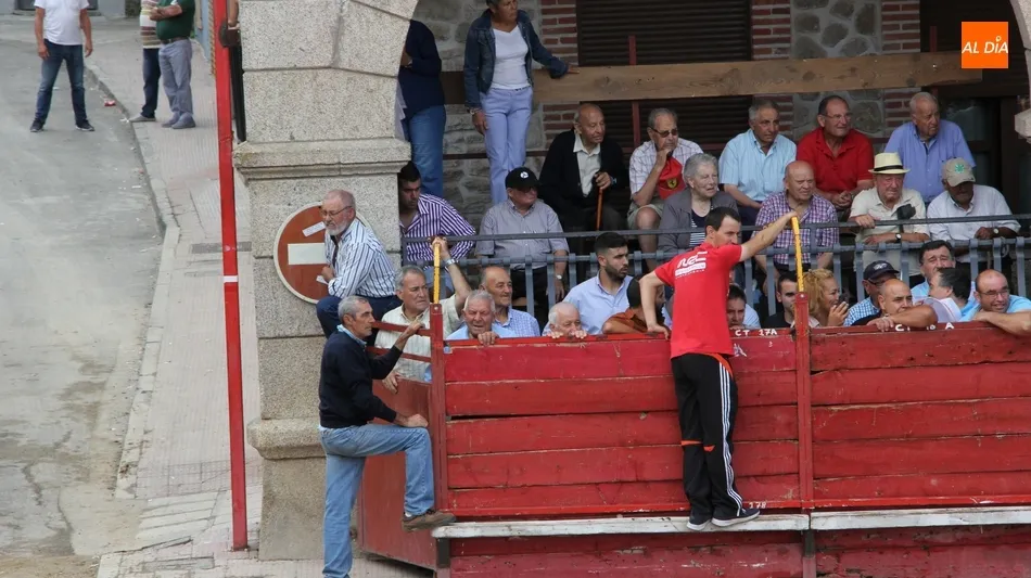 Foto 7 - Peligroso encierro de Valrubio en Villarino con al menos una persona herida