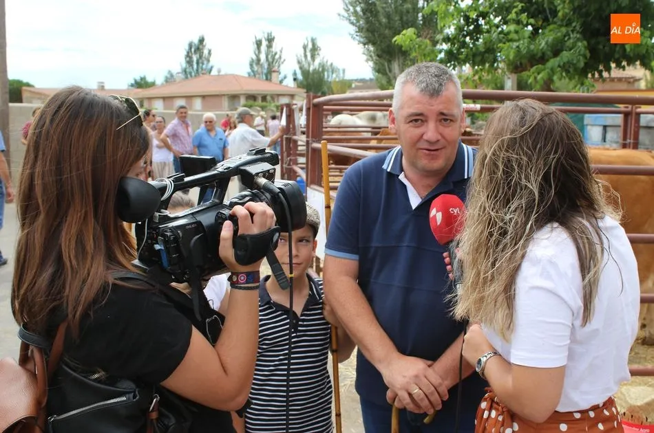 Foto 4 - Galinduste consolida su Feria Agroalimentaria y apuesta por la ganader&iacute;a