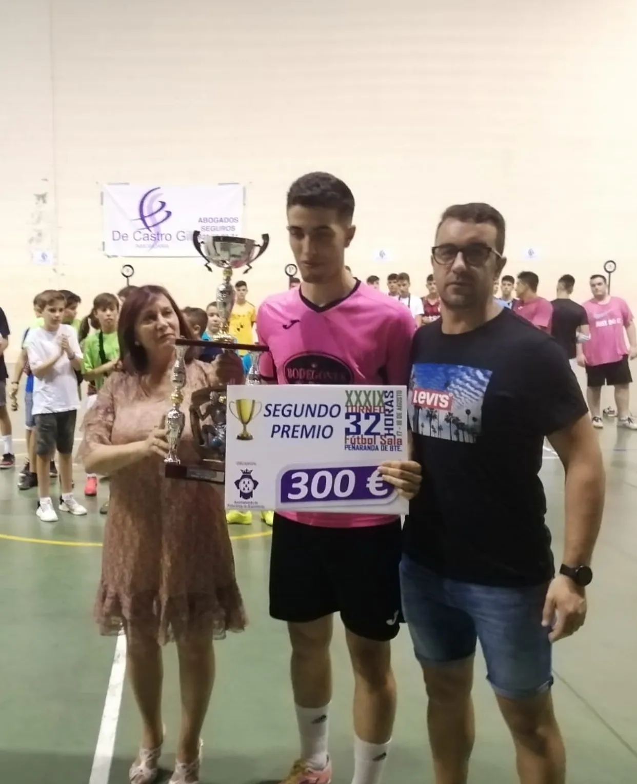 Foto 3 - El equipo Green Peppw se lleva el Torneo &lsquo;32 horas de f&uacute;tbol sala&rsquo;