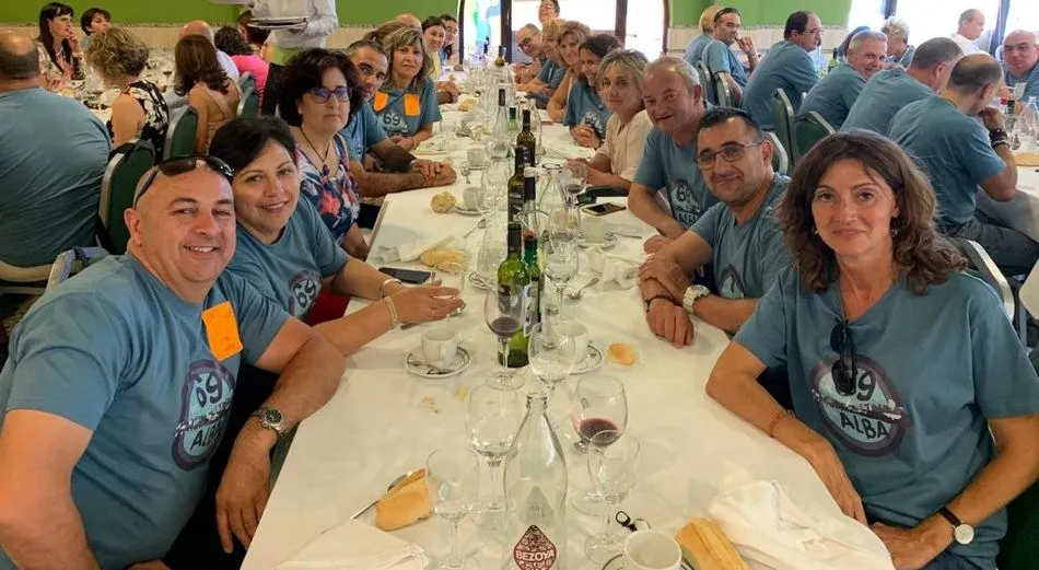 Foto 3 - Los quintos del 69 se reencuentran en un d&iacute;a casi festivo
