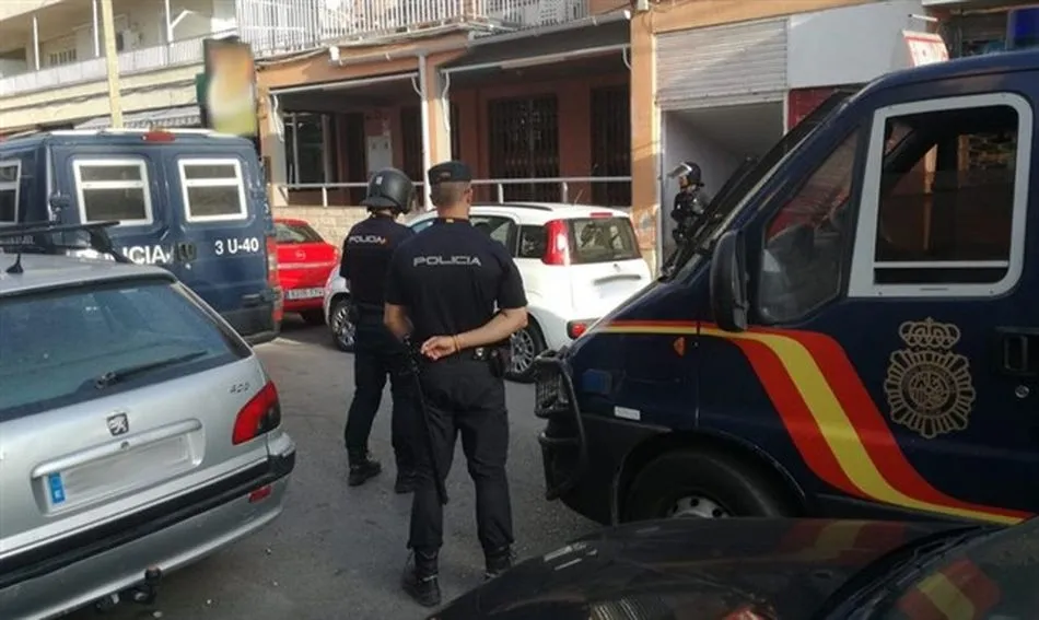 Desarticulado un grupo especializado en robar a mayores a la salida del banco los días de cobro de ...