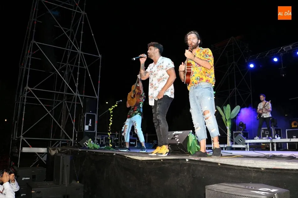 Foto 4 - Bombai puso la nota final a la programaci&oacute;n musical de los festejos