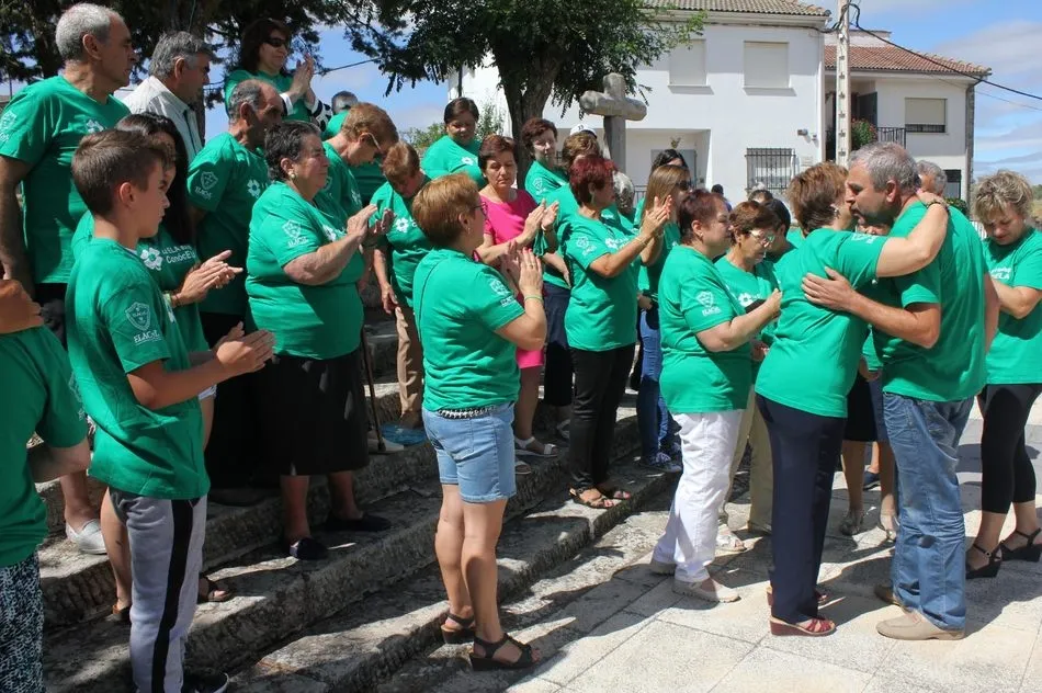 Foto 8 - La Asociaci&oacute;n de jubilados de La V&iacute;dola apoya y colabora con&nbsp;la Asociaci&oacute;n contra la ELA  