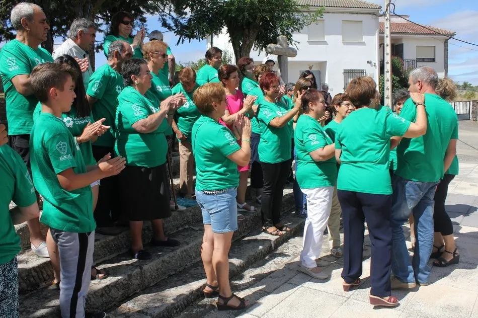 Foto 7 - La Asociaci&oacute;n de jubilados de La V&iacute;dola apoya y colabora con&nbsp;la Asociaci&oacute;n contra la ELA  