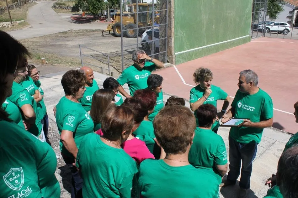 Foto 5 - La Asociaci&oacute;n de jubilados de La V&iacute;dola apoya y colabora con&nbsp;la Asociaci&oacute;n contra la ELA  