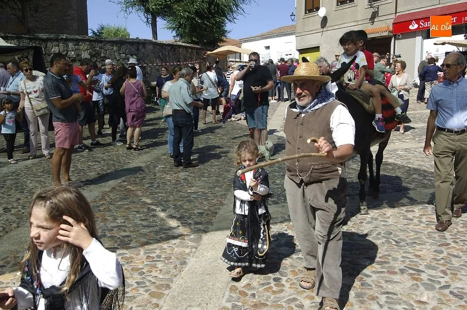 Foto 3 - La Feria de San Bartolom&eacute; da el pistoletazo a la conmemoraci&oacute;n de los 400 a&ntilde;os del Mot&iacute;n de...