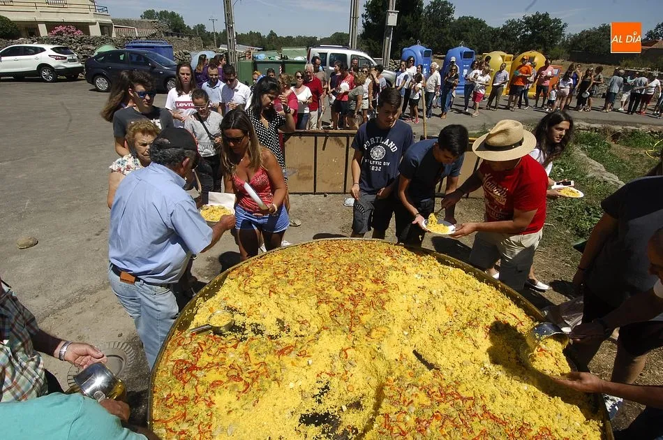 Casillas de Flores pone punto y final a sus fiestas con una comida popular  