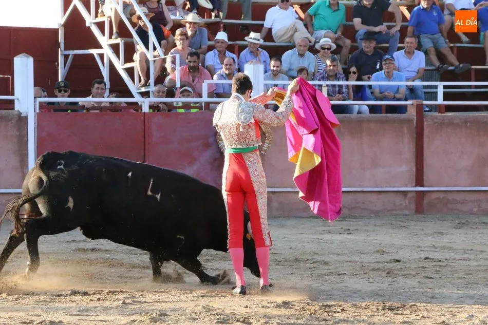 Foto 11 - La espada impide el triunfo de Hoyos en Masueco y Passareira se queda a medio camino  