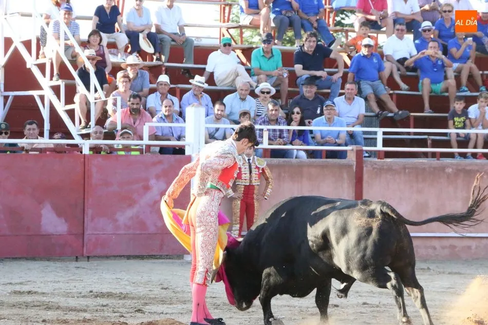 Foto 9 - La espada impide el triunfo de Hoyos en Masueco y Passareira se queda a medio camino  