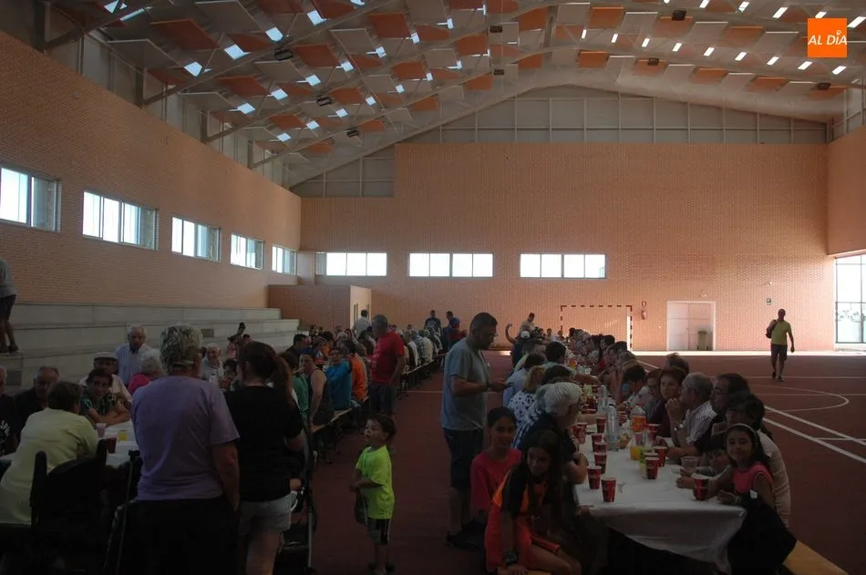 Foto 9 - El inicio de las fiestas de Sard&oacute;n deja un excelente sabor de boca a sus vecinos  