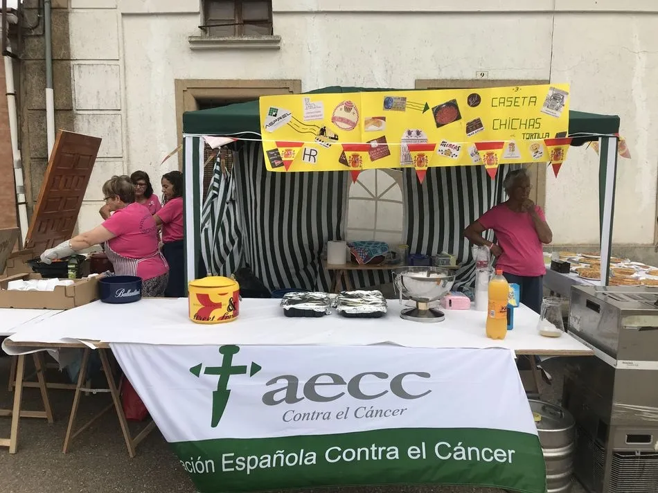 Foto 4 - Aldeanueva de Figueroa abre sus fiestas con su cara m&aacute;s solidaria  