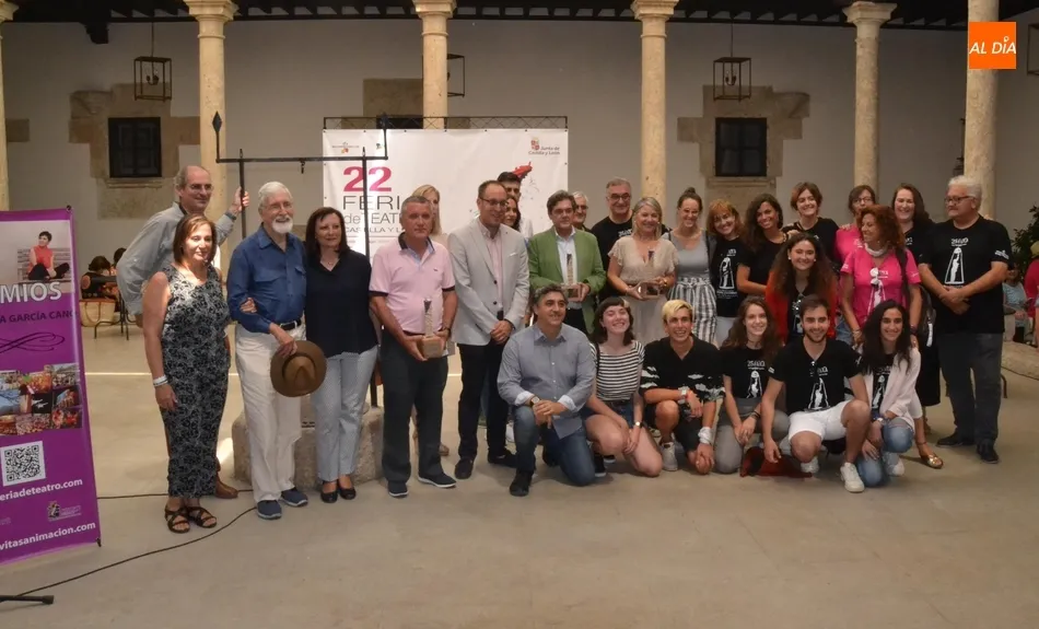 Foto 3 - Entregados los 8&ordm; Premios Rosa M&ordf; Garc&iacute;a Cano con un renovado dise&ntilde;o de los galardones  