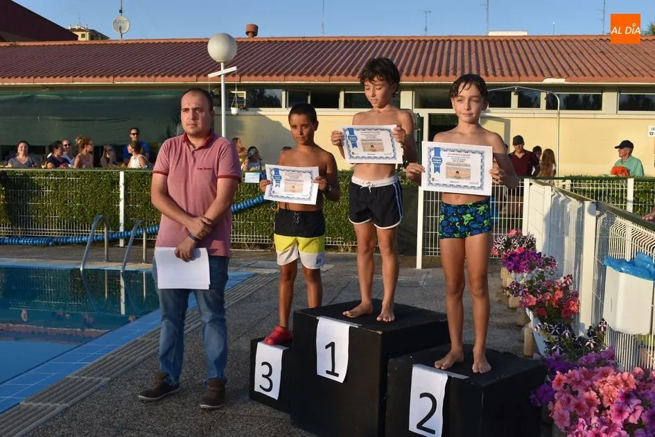 Foto 3 - Gran participaci&oacute;n en el XVII Campeonato de Nataci&oacute;n de Alba de Tormes