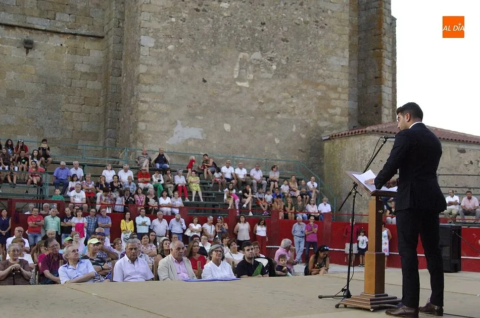 Foto 7 - Alberto Gal&aacute;n reivindica en su machadiano preg&oacute;n un futuro para Fuenteguinaldo como &ldquo;tesoro y...