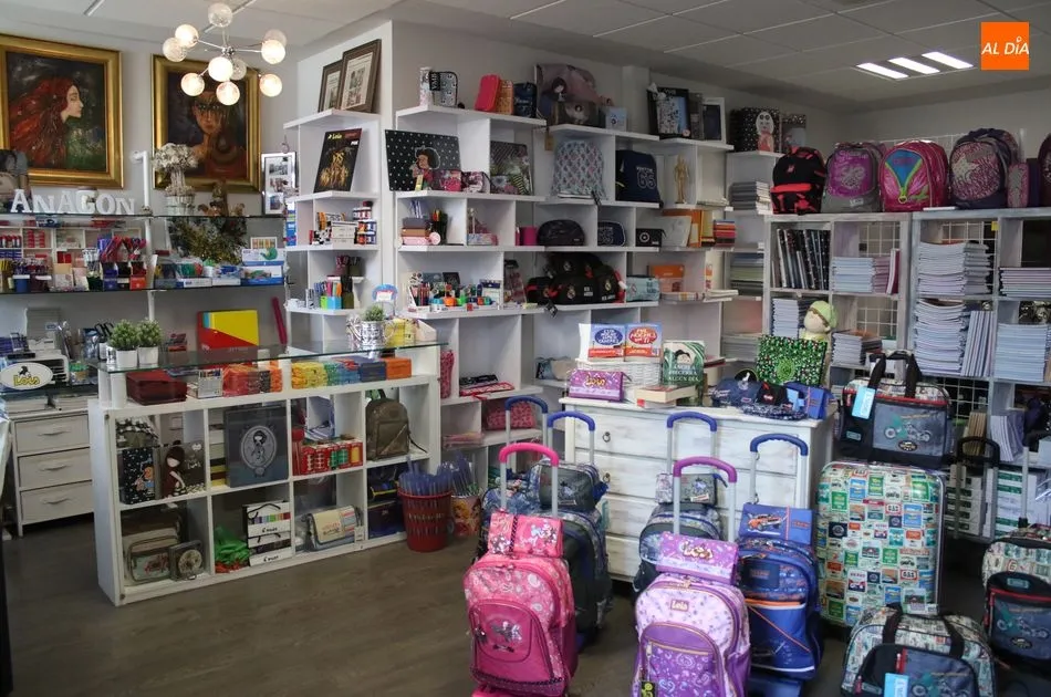 Anagon se llena de material escolar para la vuelta al cole