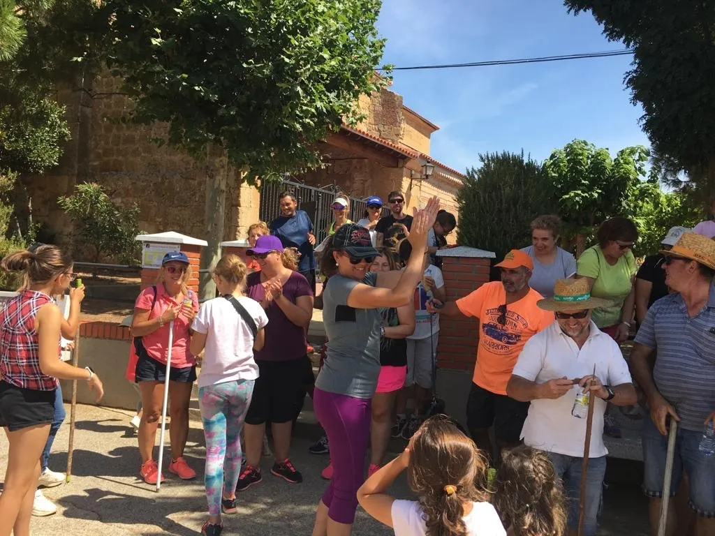 Foto 5 - Aldeanueva de Figueroa promueve su &lsquo;d&iacute;a limpio&rsquo; en plenas fiestas