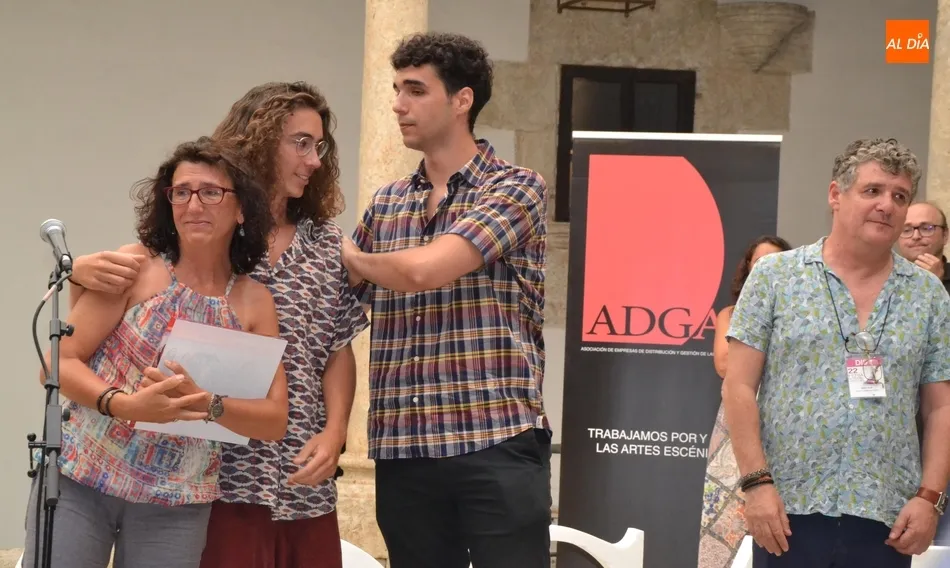Foto 11 - Emotivo homenaje al productor Carlos Romay dentro de la entrega de los 3&ordm; Premios de ADGAE  
