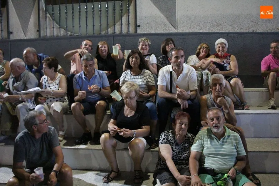 Foto 4 - El preg&oacute;n y la proclamaci&oacute;n de reina y damas dan el pistoletazo de salida a las fiestas de...