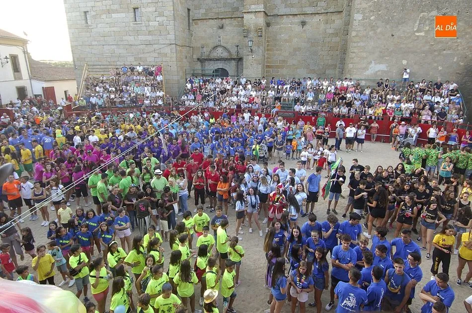 Impresionante aspecto de la Plaza de la localidad | Fotos Adrián Martín