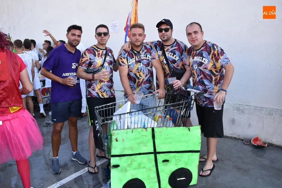 Foto 2 - Alba de Tormes inicia las fiestas de la Transverberaci&oacute;n con el chupinazo